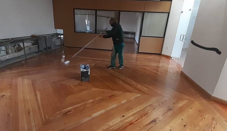 Limpieza de parquet, tarima flotante y suelo laminado